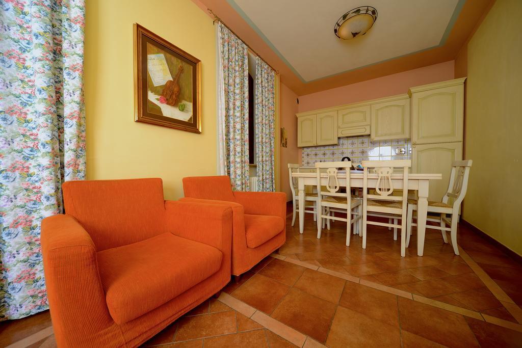 Residenze L'Uncinaia Holiday House Perugia Exterior foto